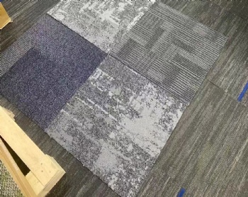 Factory Custom Supplier Non Slip 50x50cm Commercial Office Flooring Nylon Polypropylene Square Floor Carpet Tiles For Hotel Room