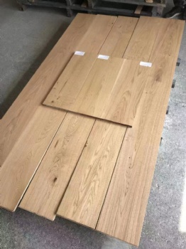 High Quality 8mm 12mm Hdf Ac4 Ac5 Laminate Flooring Click Installation Wear Resistant Waterproof Glossy Laminate Flooring